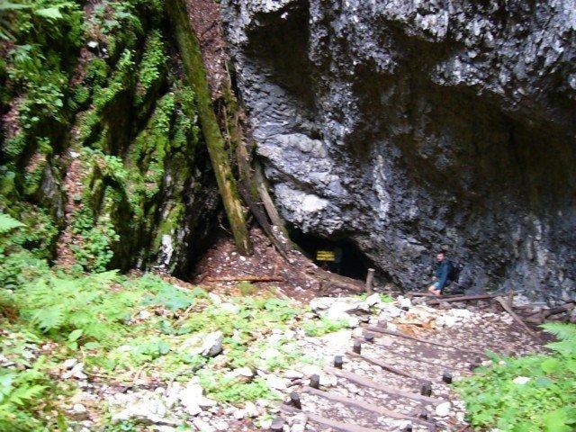 040904_24padis