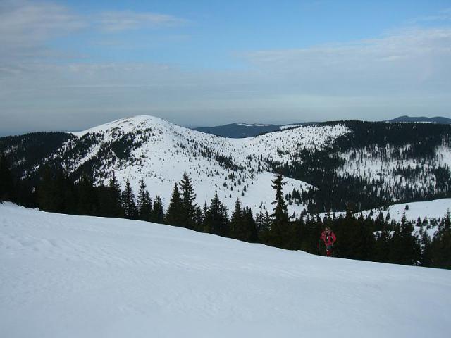 071124_13istenekh
